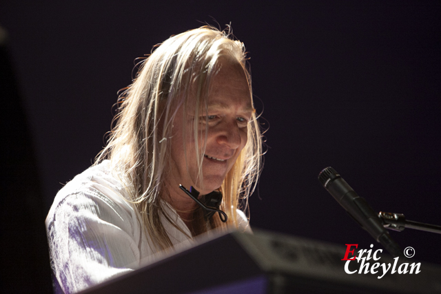 Deep Forest, Le Grand Rex (Paris), 3 octobre 2011, © Eric Cheylan / https://lovinglive.fr