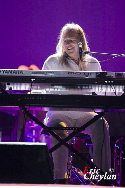 Deep Forest, Le Grand Rex (Paris), 3 octobre 2011, © Eric Cheylan / https://lovinglive.fr