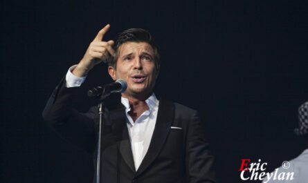 Vincent Niclo, Leurs Voix pour l'Espoir, Olympia (Paris), 12 septembre 2013, © Eric Cheylan / https://lovinglive.fr