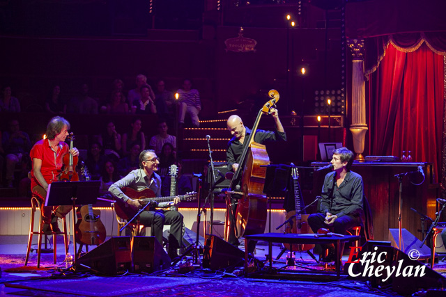 Thomas Dutronc, Festival d'Ile-de-France, Cirque d'Hiver (Paris), 24 septembre 2016, © Eric Cheylan / https://lovinglive.fr